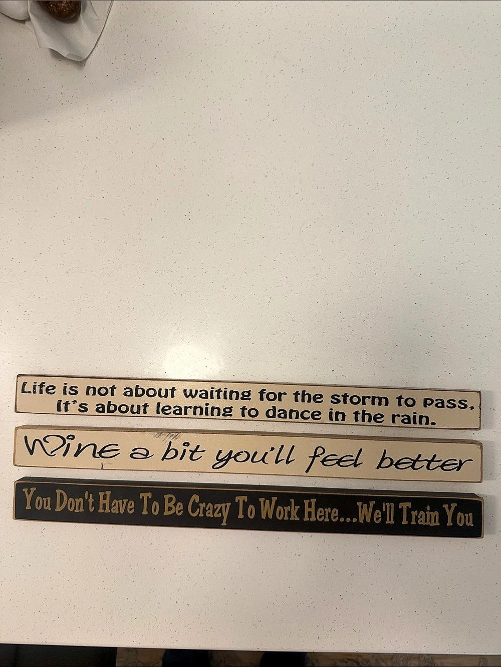 Three-Piece Quote Sign Set in Brown & Beige